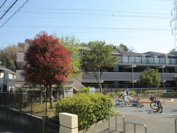 グランシャリオ緑園都市