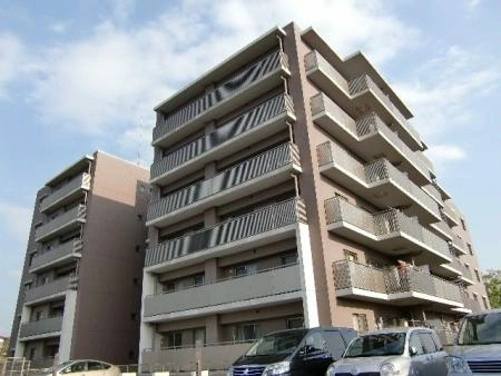 ローレルスクエア港南台