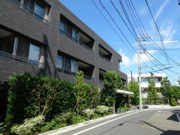 ジオ成城学園前