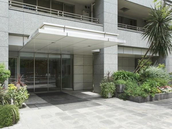 麻布市兵衛町ホームズ
