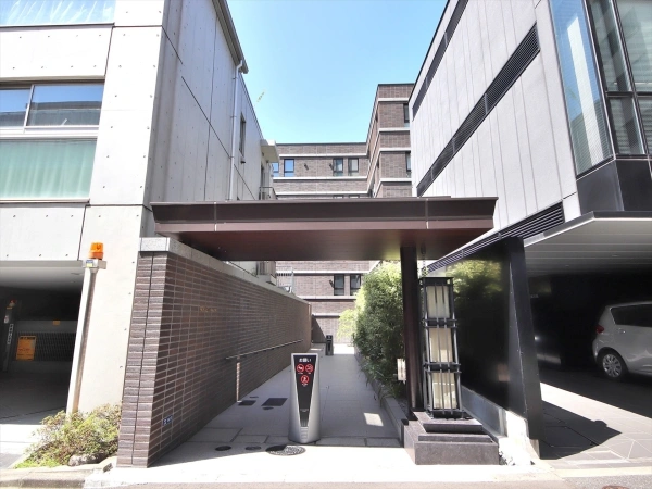 ブランズ六本木飯倉片町