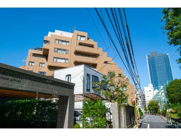 オパスロイヤル