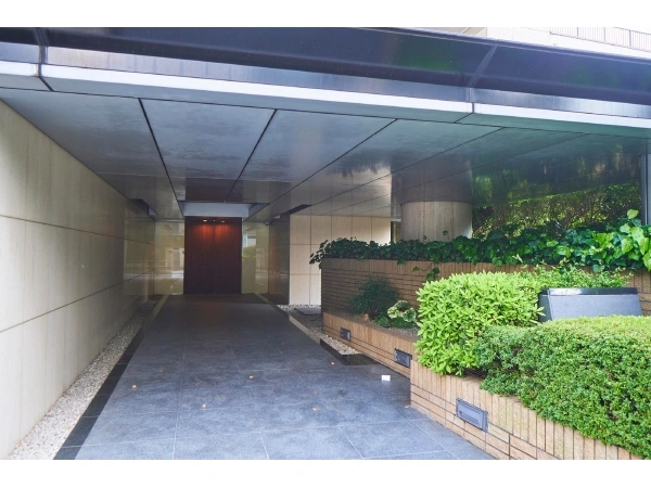 クリスタルコート鳥居坂