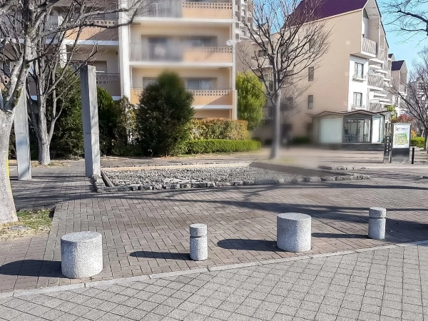 西神南ヒルズ 敷地内