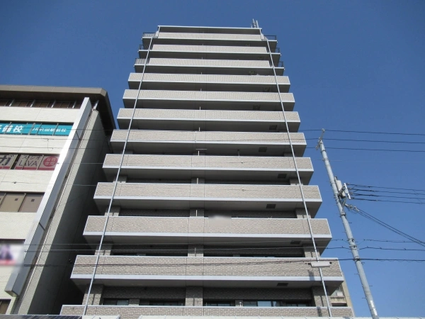 エスリード吹田駅前