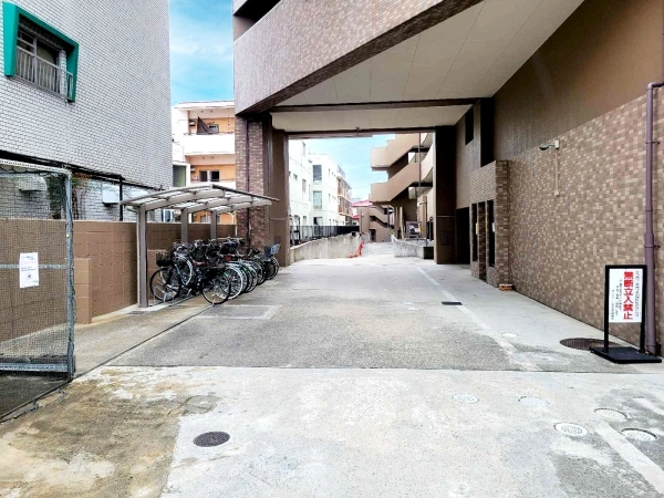 サンベール阪急茨木 敷地内