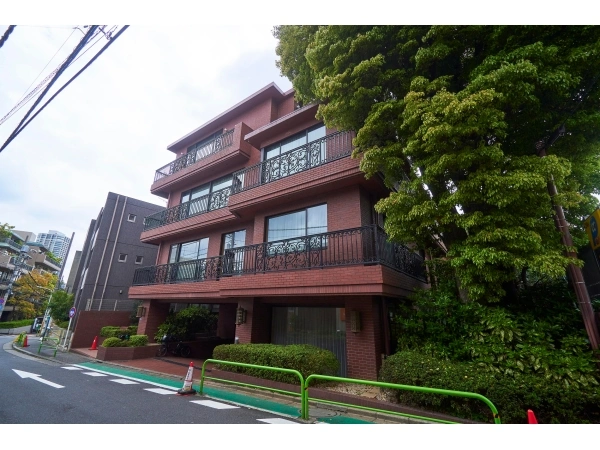 ドムス南麻布西館