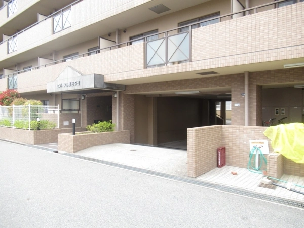 セントラル服部本町 