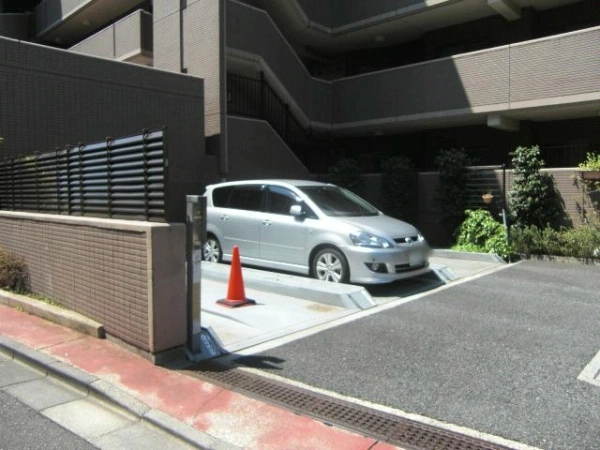 パルテール白金
