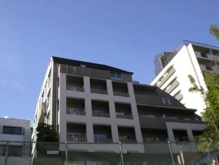 ピアース虎ノ門