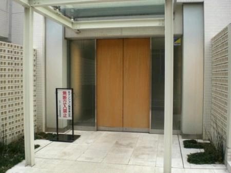 ピアース乃木坂