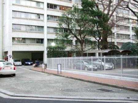 広尾ホームズ