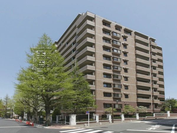 ファミールコート白金タワーズ