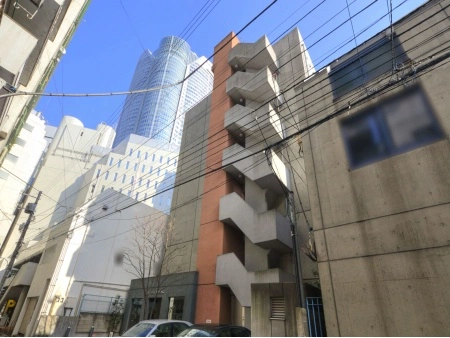 エスナ六本木