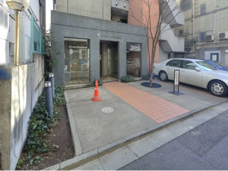 エスナ六本木