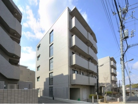ルーブル新宿西落合六番館