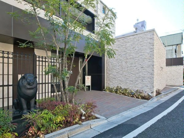 ライオンズ光が丘オーセンティックハウス