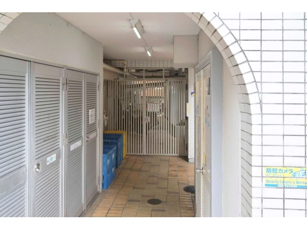 ソフトタウン赤坂 敷地内