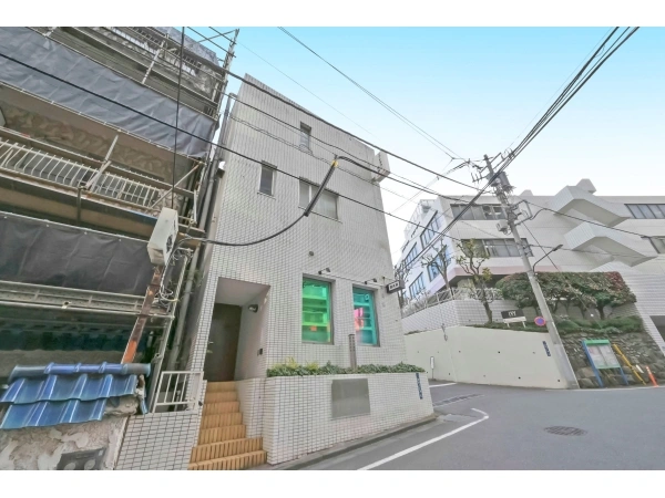 ソフトタウン赤坂