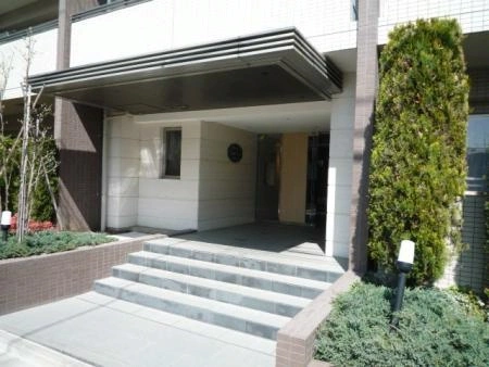 レーベンハイム小竹町フェイヴ