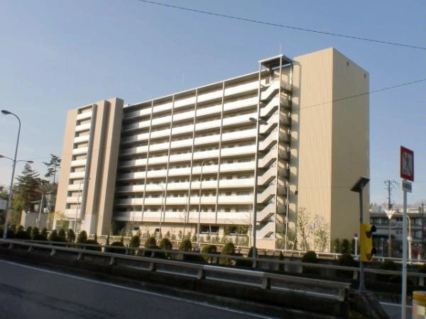 インプレスト千里中央