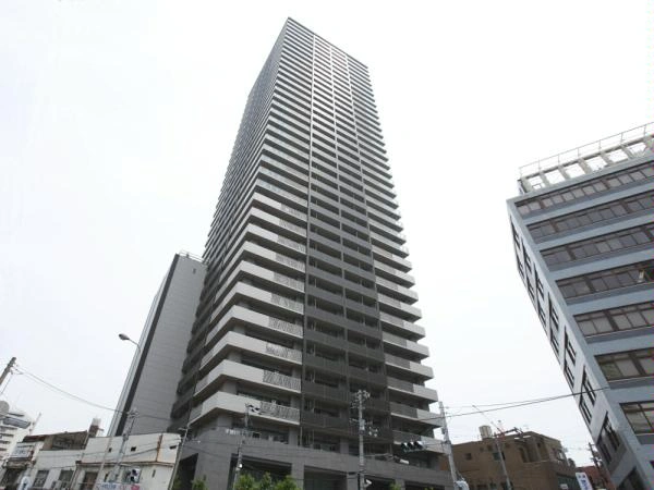 ローレルタワー梅田