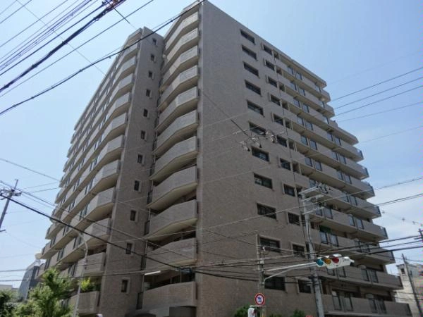 ルイシャトレ塚本駅前