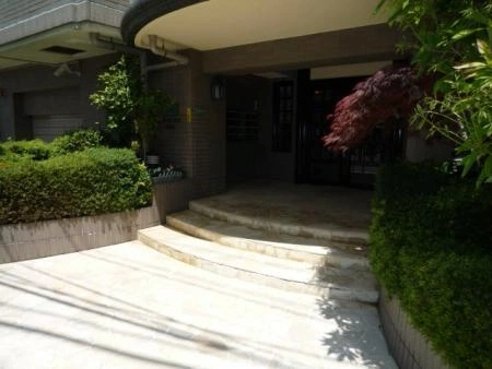 グラーヴェ城北貴欧館