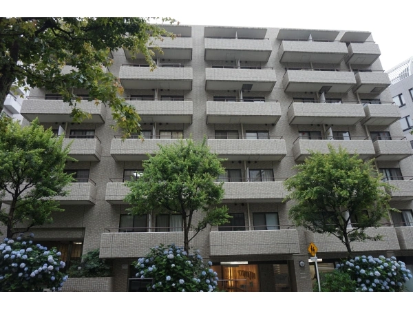朝日三番町プラザ