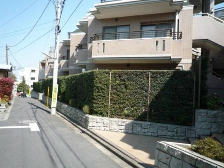 朝日ラ・パリオ中野上高田