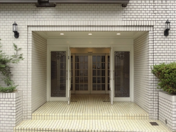 クレール東郷坂