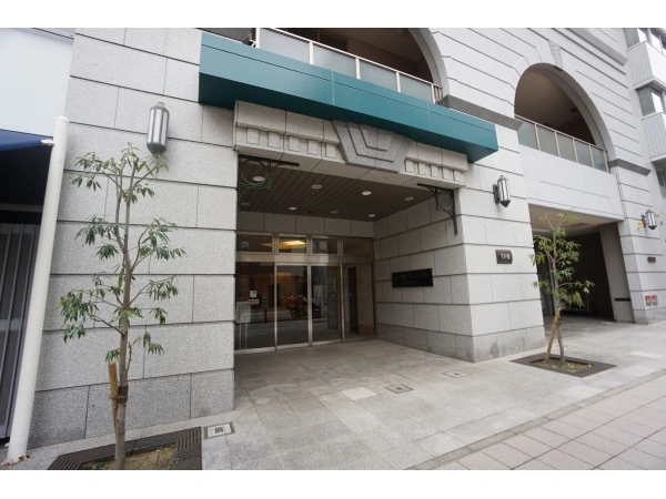 ルネ神戸旧居留地109番館