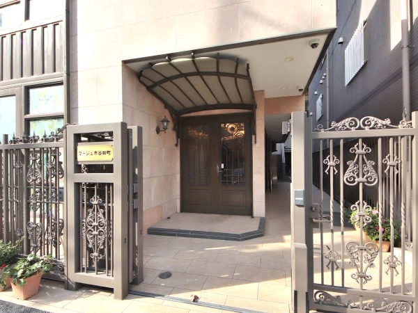 マージュ市谷柳町