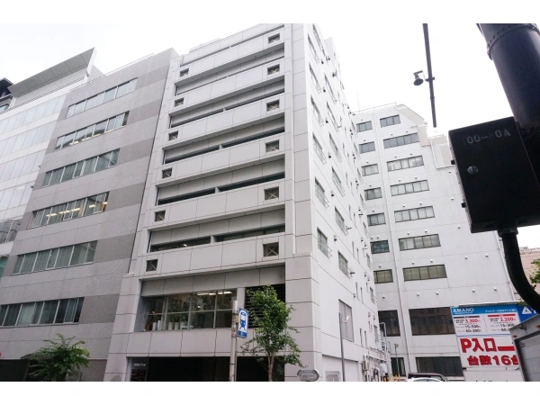 麹町駅プラザ