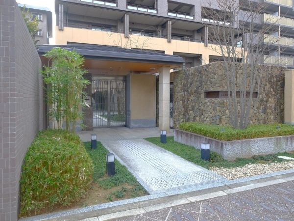 グランリソシエ御所西