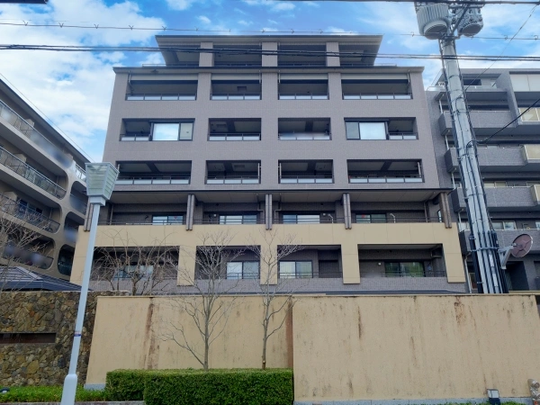 グランリソシエ御所西