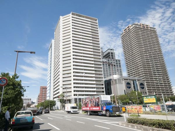 ローレルコート難波