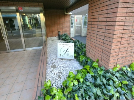 ワールドパレス南大井プレイシズ