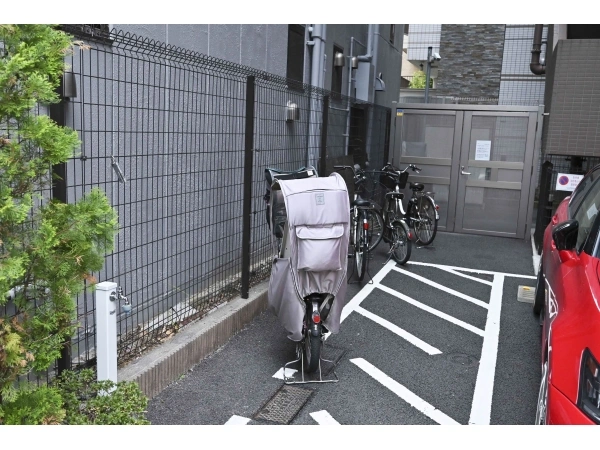 クレイシア秋葉原