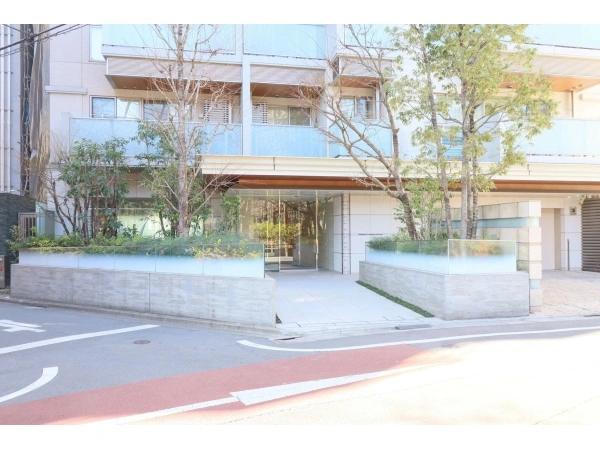 プレミスト代々木公園パークフロント