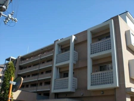 テラス新千里西町