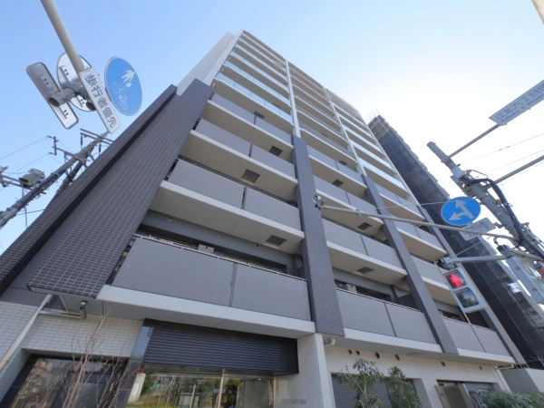 ボンド西新井大師西ステーションゲート