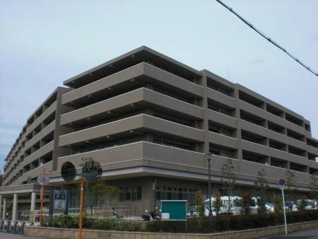 ロイヤルアーク千里藤白台
