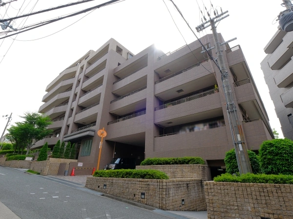 ステイツ桃山台レジデンス