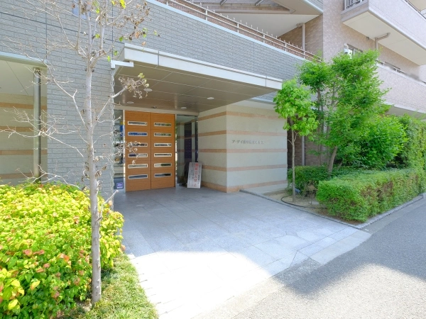 アデイ豊中服部ヒルズ
