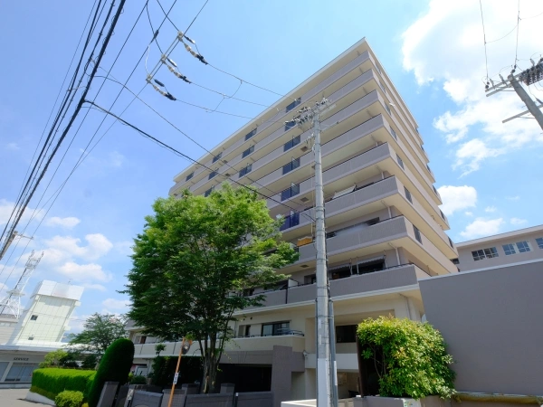 ステイツ千里津雲台アバント