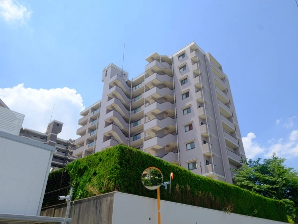 ステイツ千里津雲台アバント