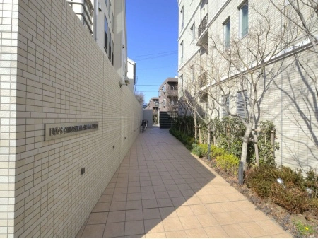 ライオンズ千歳烏山プレド