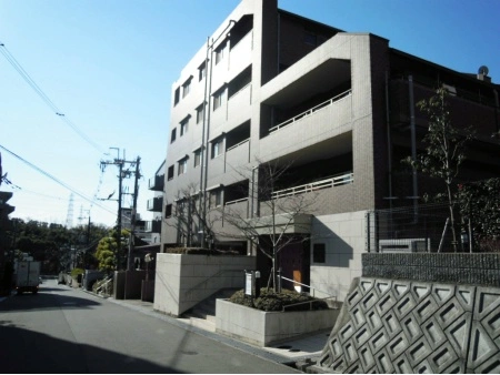 ネオグランデ北千里藤白台