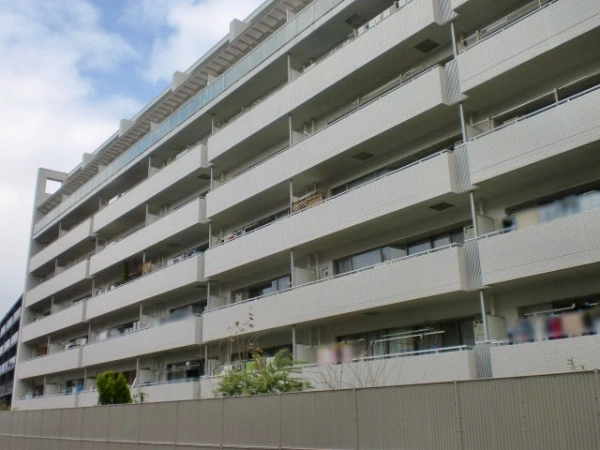 ルネブラン・クール北千里古江台